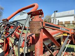 items/3332e172c9dfed11a81c00224890e11c/1961farmall5602wdtractorwfarmhandf11loader_e51d5af32c8e4677aa400acfbe7ea904.jpg