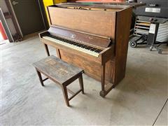 Schmoller & Mueller Piano 