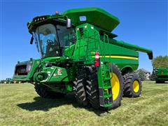 2018 John Deere S780 4WD Combine 