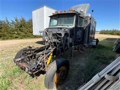 1989 Peterbilt 379 T/A Truck Tractor (For Parts Only) 