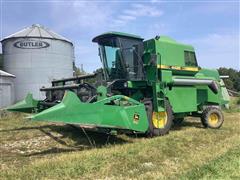 1986 John Deere 4425 2WD Combine W/213 Platform Header 