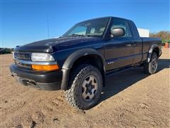 1998 Chevrolet S10 LS 4x4 Extended Cab Pickup 