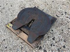 Holland 2535-709- Truck Tractor Fifth Wheel 
