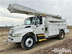 2003 International 4300 S/A Bucket Truck 