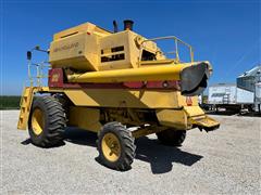 items/347232994f3dee11a81c000d3a61103f/1993newhollandtr86combine_c8f57250af344a589020c3037ad3ea69.jpg