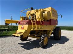 items/347232994f3dee11a81c000d3a61103f/1993newhollandtr86combine_fe51c3c33fc44d9bad054a93e1a000a9.jpg