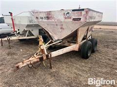 Willmar Pull-Type Dry Fertilizer Spreader 