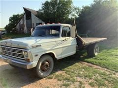 1969 Ford 350 2WD Flatbed Pickup 