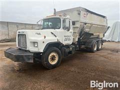 1995 Mack DM600SX T/A Feed Truck W/2015 Kuhn Knight BTC172 Four Auger Feed Mixer 