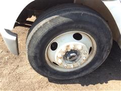 items/358872cd691eee11a81c000d3a61103f/1999freightliner_67b0a8a6c6294619ba767abe71a03d08.jpg