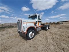 1979 International F4370 T/A Truck Tractor 