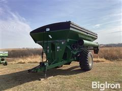 Brent 882 Grain Cart W/Scale 