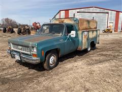 1973 Chevrolet C30 2WD Service Truck 