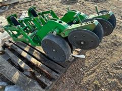 John Deere MaxEmerge XP Planter Row Units 