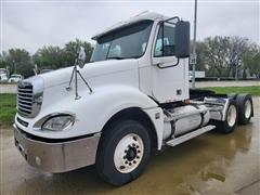 2007 Freightliner Columbia 120 T/A Truck Tractor 