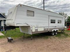 2005 Skyline Corporation Layton 2805 T/A Travel Trailer/Camper 