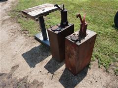 Oil Tanks & Stand 