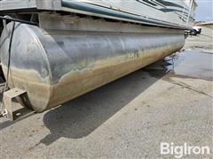 items/3775cc3d851b4ca99516b540433be30c/2005-bentley-200-cruise-pontoon-boat_30b6a8abd4fc4bfea42c068a09a59527.jpg