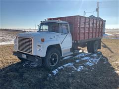1974 International 1600 S/A Grain Truck 