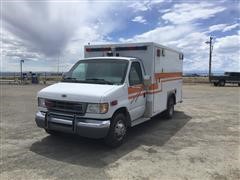 2000 Ford E350 2WD Ambulance 