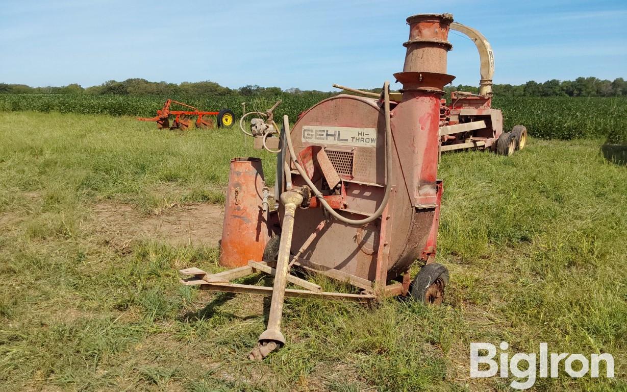 Gehl Hi-Throw Forage Blower 