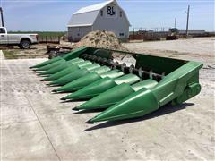 John Deere 843 8R30 Corn Header 