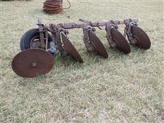 International 4 Bottom Disk Plow 