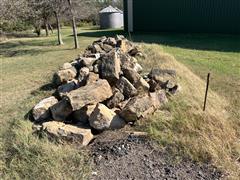 items/381955e69663ee11a81c6045bd4a636e/landscapingstones-2_7abd4b39f800481880c07bc0de330790.jpg