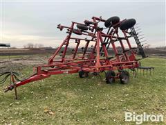 Case IH 4800 Vibra Shank 28.6' Field Cultivator 