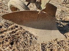 items/382f4218605ced11a76e0003fff934d4/johndeere4-bottomplow-9_468bfb2d1a3a4a1883090457c587bec8.jpg