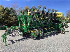 2022 John Deere 1795 MaxEmerge 5E CCS 32/15 Planter 