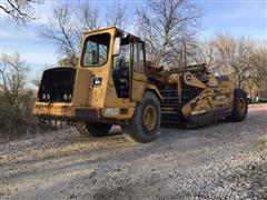 John Deere 762B Self-Propelled Elevating Scraper 