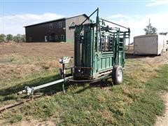 Northstar Manual Livestock Squeeze Chute 