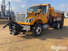 2011 International 7500 T/A Dump Truck W/belt Conveyor 