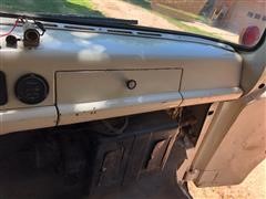 items/390e132584e2ec11b5cf0003fff934d4/1982ford8000ksingleaxlegraintruck_51b04872029a4d5080935471c13bb3a9.jpg