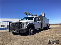 2017 Ford F550 Super Duty XL 4x4 Extended Cab Service Truck W/Summit Service Body & Crane 