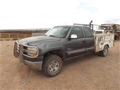 2001 Chevrolet 2500 HD 4x4 Extended Cab Utility Truck 