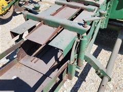 items/3937e6008919ef118ee800224890aa2e/johndeere4ttsmallsquarebaler_bdbe089a93c54d18aea41b33aeea6fc1.jpg