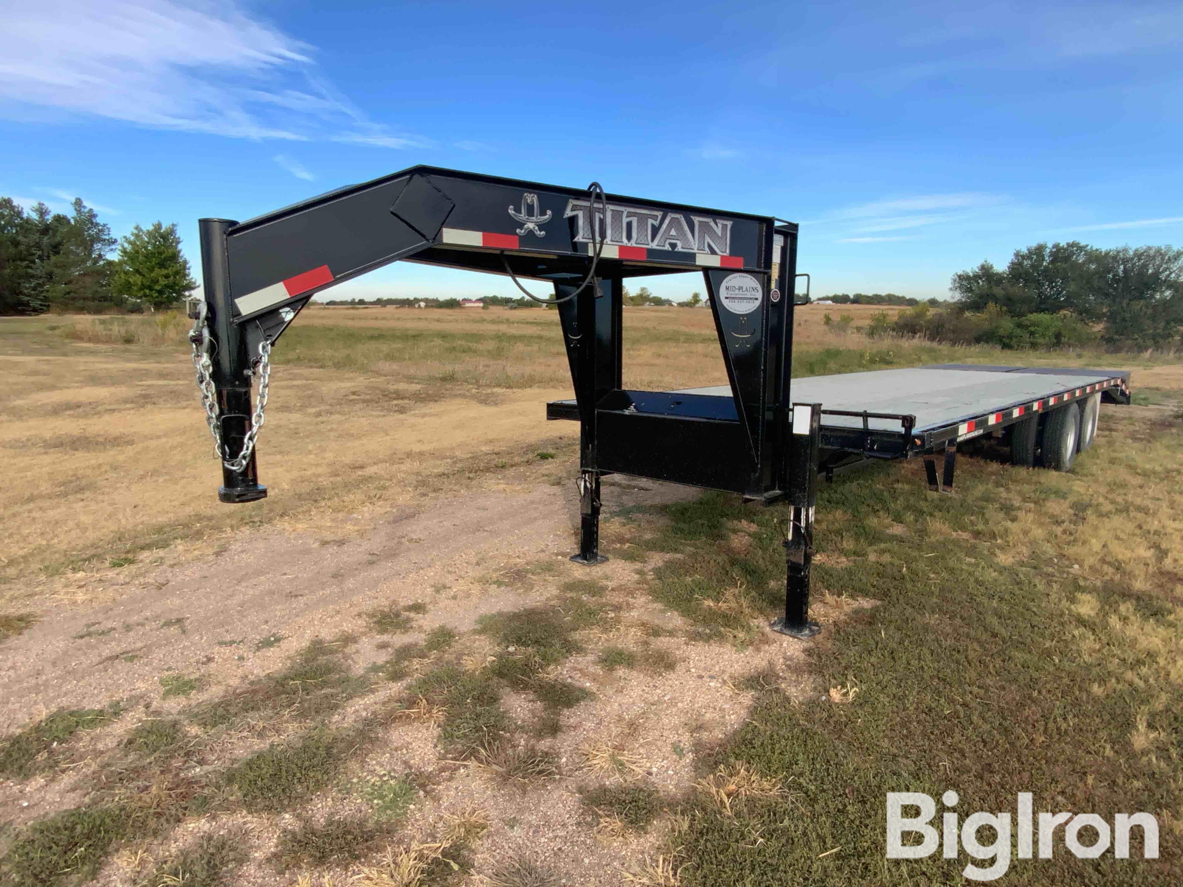 2015 Titan FF1878 8’x30’ T/A Gooseneck Flatbed Trailer 