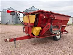 Kelly Ryan 500 Feed Wagon 