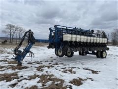 Kinze 3700 24-Row 20" Planter 