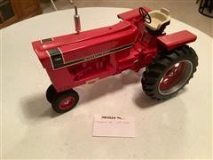 International 766 1/8th Scale Toy Tractor 