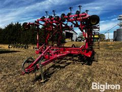 Sunflower 5135 38' Folding Field Cultivator 