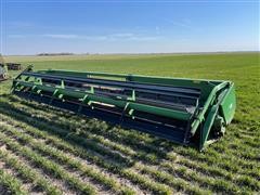 John Deere 924 Header 