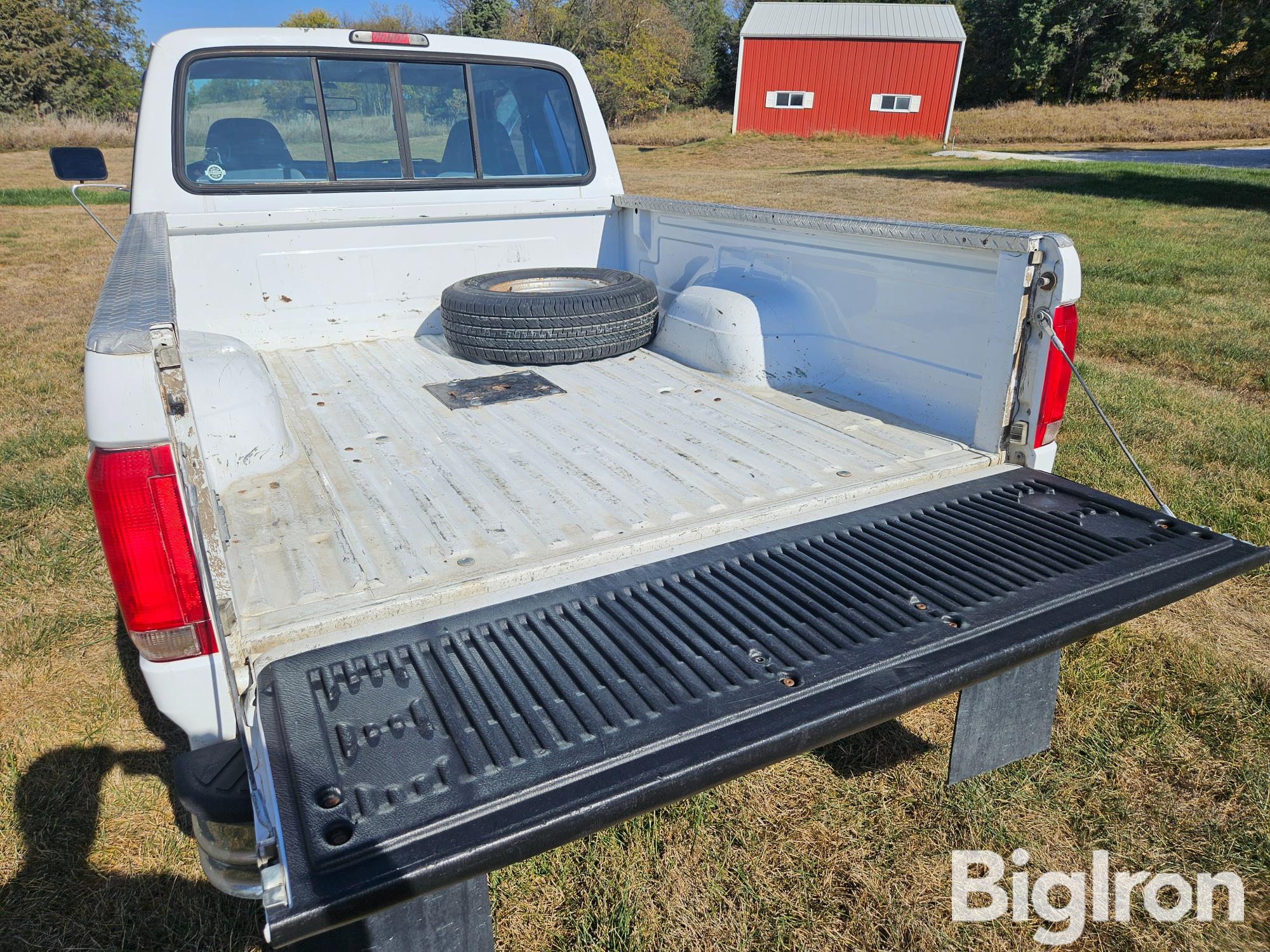 items/3a4615d3608343c4984512038dc0c30e/1997fordf250extendedcab4x4pickup-3_eeb28955636c4afdaa9663ab2bdeb380.jpg