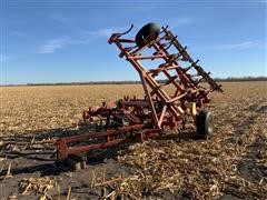 Krause 3920 21’ Field Cultivator 