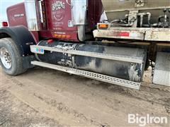 items/3ac0dbc593c1ef1195f6000d3a620d5e/1996westernstar4964ftabulkfeedtruck_243f813764724813b9cae296829fa435.jpg