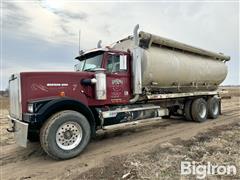 1996 Western Star 4964F T/A Bulk Feed Truck 