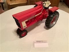International 966 1/8th Scale Toy Tractor 