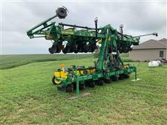 2002 John Deere 1720 MaxEmerge Plus 16R30 Planter 